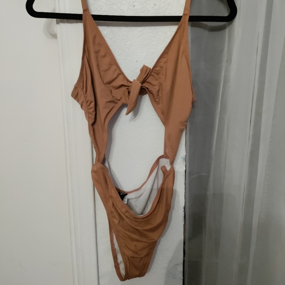 Windsor one piece